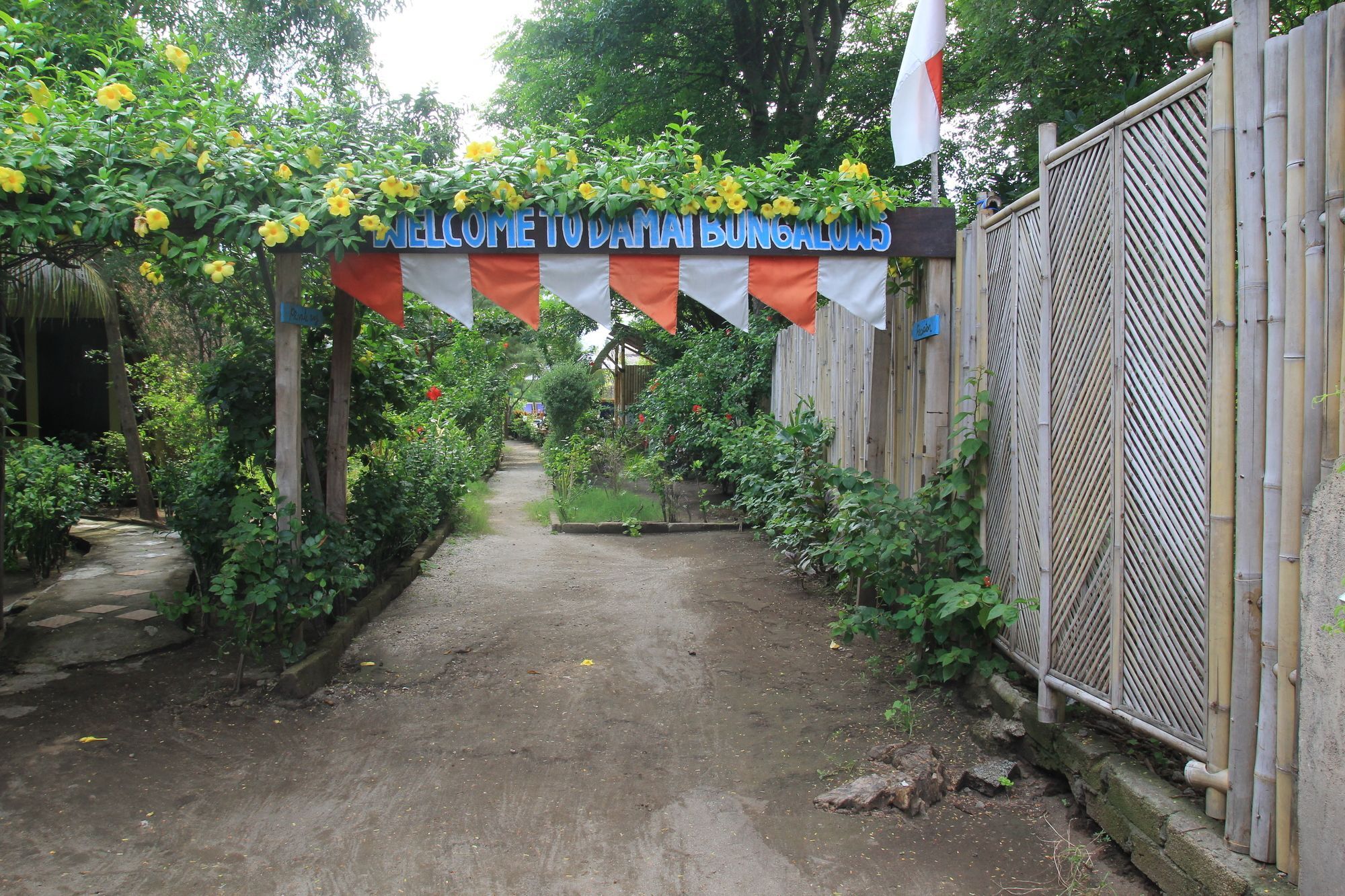 Damai Bungalows Gili Air Exterior foto